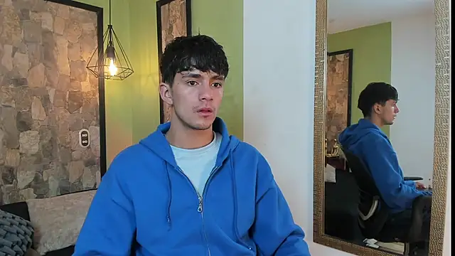 Snapshot of Axel_Draven chatting on 19, 11, 2025 Axel Draven online show from 19, 11, 2025