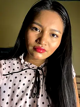 Snapshot of fenixzara chatting on 24, 9, 2025 fenixzara online show from 24, 9, 2025