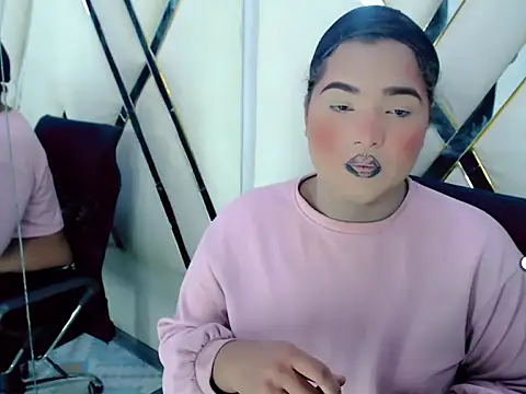 AuroraRoss online show from 1, 10, 2025