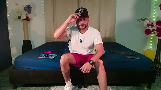 LucasGaeel online show from 10, 4, 2026