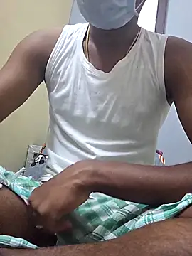 Snapshot of handsome_blg_tam chatting on 5, 4, 2026 handsome blg tam online show from 5, 4, 2026