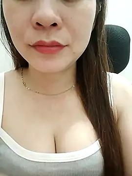 Girl Shy2000 online show from 15, 10, 2025