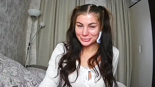 Snapshot of Lorimaya chatting on 25, 10, 2025 Lorimaya online show from 25, 10, 2025