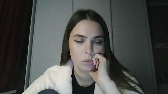 Snapshot of Miravell chatting on 9, 11, 2025 Miravell online show from 9, 11, 2025