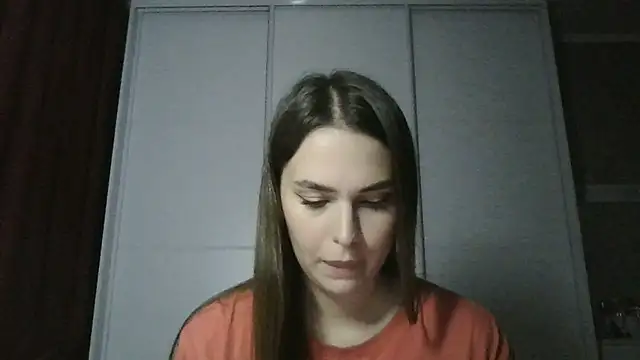 Snapshot of Miravell chatting on 10, 11, 2025 Miravell online show from 10, 11, 2025