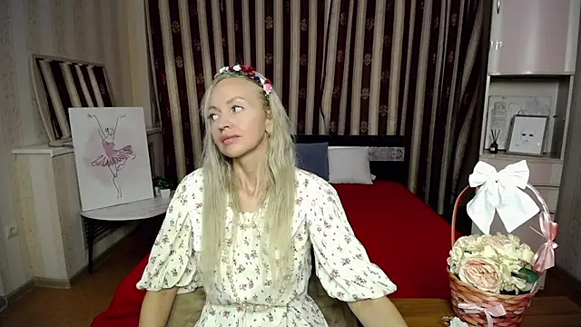 horny blonds online show from 27, 11, 2025