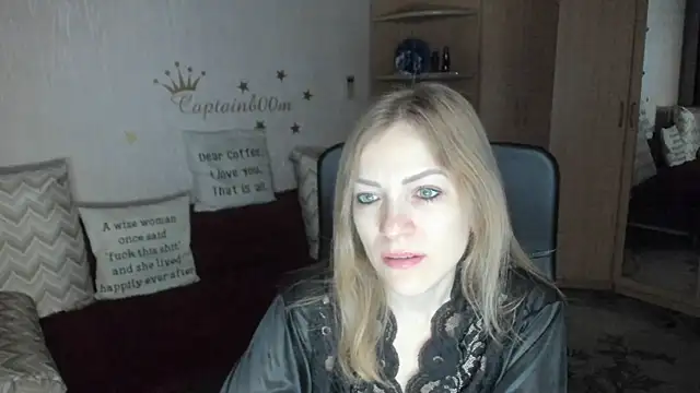 Tiffany Bates online show from 15, 10, 2025