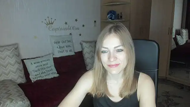 Tiffany Bates online show from 21, 10, 2025