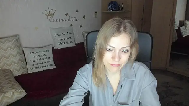 Tiffany Bates online show from 28, 10, 2025