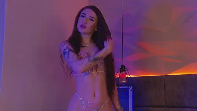 Luna Olsen online show from 24, 11, 2025