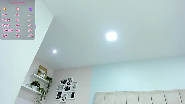 Snapshot of EllaaThorne chatting on 14, 11, 2025 EllaaThorne online show from 14, 11, 2025