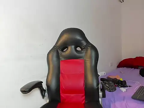 Snapshot of vanelope_smith chatting on 3, 10, 2025 vanelope smith online show from 3, 10, 2025