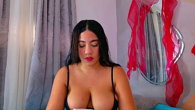 Snapshot of vanelope_smith chatting on 16, 12, 2025 vanelope smith online show from 16, 12, 2025