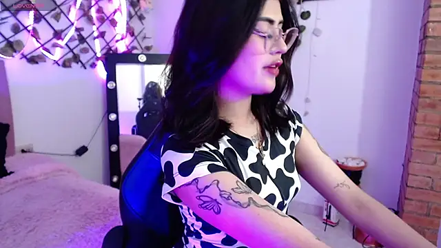 isa bunny18 online show from 21, 10, 2025