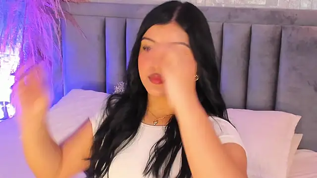 EmmaBlossom online show from 30, 11, 2025