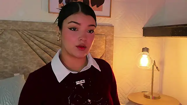 Snapshot of EmmaBlossom chatting on 5, 2, 2026 EmmaBlossom online show from 5, 2, 2026