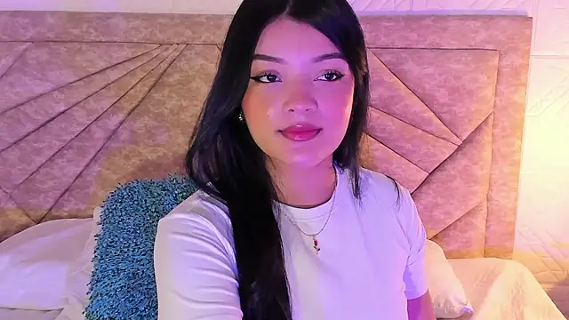 Snapshot of EmmaBlossom chatting on 20, 2, 2026 EmmaBlossom online show from 20, 2, 2026