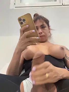 Naomi24herr online show from 16, 3, 2026