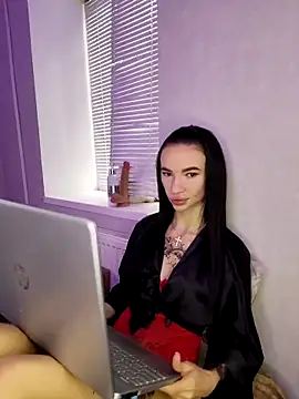 Snapshot of Julietta_001 chatting on 5, 10, 2025 Julietta 001 online show from 5, 10, 2025