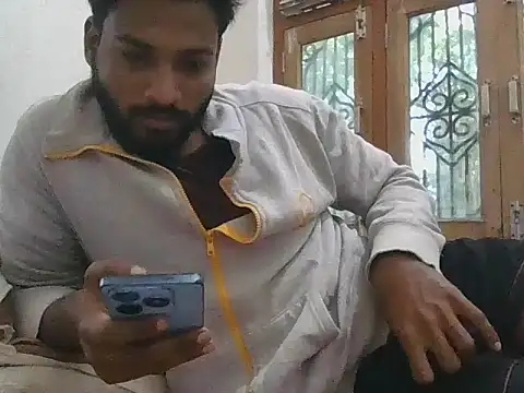 Raw12499 online show from 27, 11, 2025