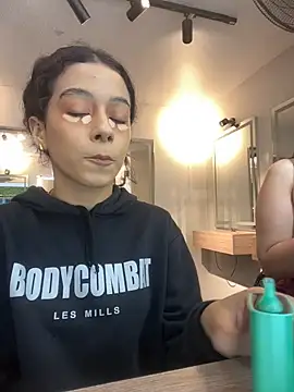 ChloeRosses online show from 17, 4, 2026