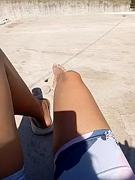 CrisHot202 online show from 18, 10, 2025