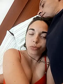 CrisHot202 online show from 28, 10, 2025