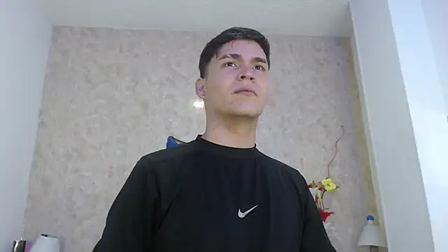 Aaron Foxxx online show from 4, 11, 2025