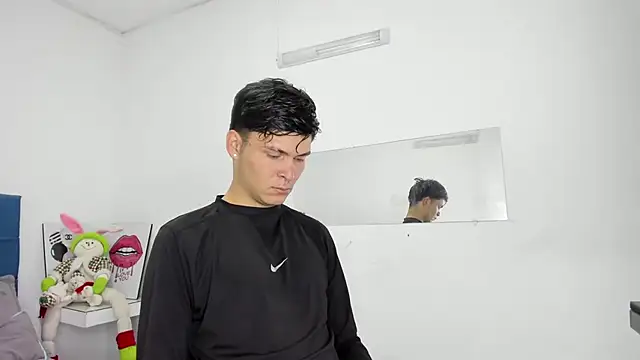 Aaron Foxxx online show from 13, 1, 2026