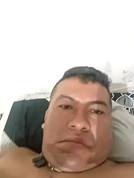 Snapshot of 30-zulefabiansolarte chatting on 5, 10, 2025 30-zulefabiansolarte online show from 5, 10, 2025