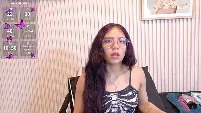 Snapshot of Abrilmirren chatting on 3, 3, 2026 Abrilmirren online show from 3, 3, 2026