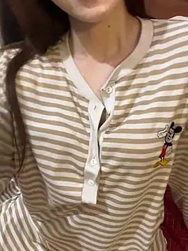 Quynhbabysexy online show from 27, 3, 2026