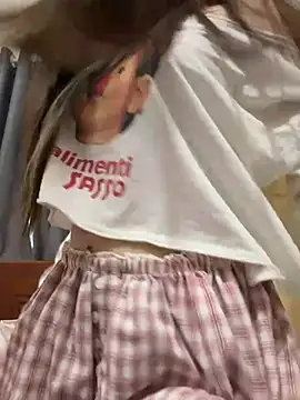 Quynhbabysexy online show from 19, 7, 2026