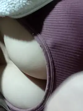 Snapshot of Paul-paul11 chatting on 12, 3, 2026 Paul-paul11 online show from 12, 3, 2026