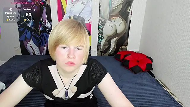 Cattie w  online show from 17, 10, 2025