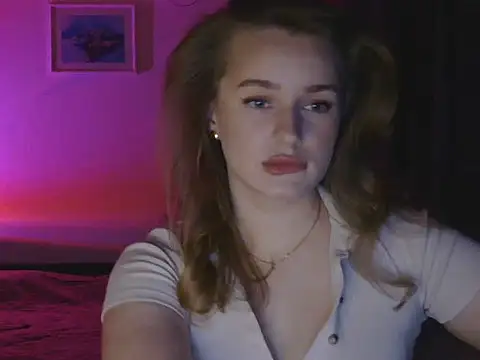 Snapshot of Lorivess chatting on 9, 2, 2026 Lorivess online show from 9, 2, 2026