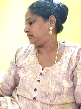 Snapshot of navyasree143 chatting on 7, 10, 2025 navyasree143 online show from 7, 10, 2025