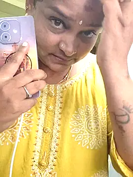 navyasree143 online show from 4, 12, 2025