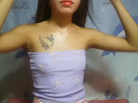 SweetPussie18x online show from 28, 10, 2025