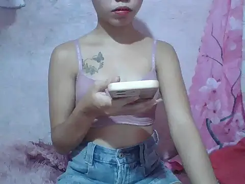 SweetPussie18x online show from 28, 5, 2026