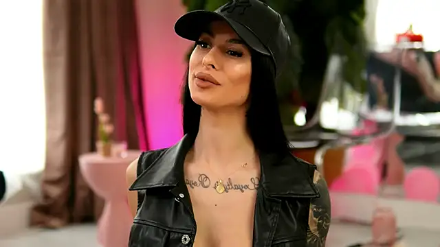 EvaAmanti online show from 11, 4, 2026