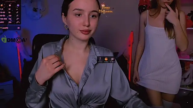 Snapshot of leslie_bird chatting on 28, 10, 2025 leslie bird online show from 28, 10, 2025