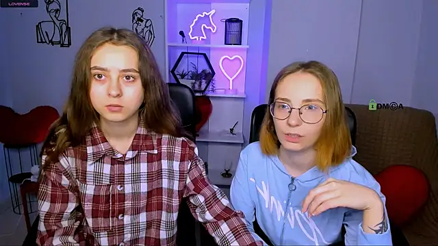 rebecca smile online show from 22, 12, 2025