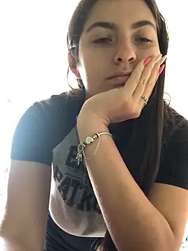 Snapshot of larj021bb chatting on 9, 11, 2025 larj021bb online show from 9, 11, 2025