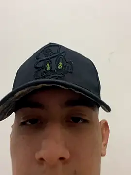 Snapshot of cristyan_arias chatting on 29, 9, 2025 cristyan arias online show from 29, 9, 2025