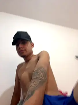 Snapshot of cristyan_arias chatting on 7, 10, 2025 cristyan arias online show from 7, 10, 2025