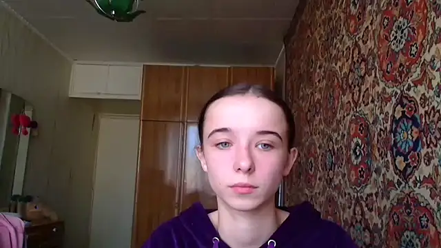 Emilia Light online show from 25, 10, 2025