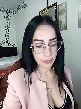 Snapshot of YaraDuartee chatting on 9, 2, 2026 YaraDuartee online show from 9, 2, 2026