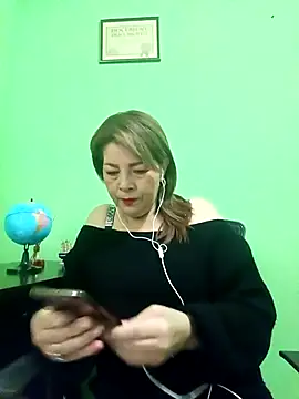 VANESSA  01 online show from 17, 10, 2025