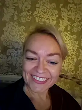 Snapshot of demidelightfulxx chatting on 6, 10, 2025 demidelightfulxx online show from 6, 10, 2025